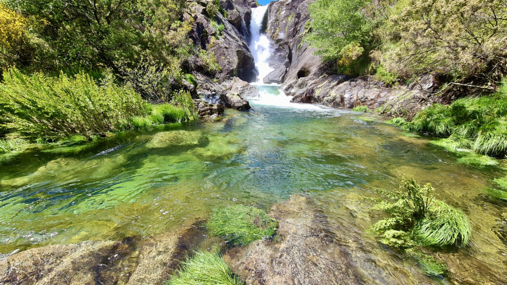 Naturalne wodospady w prowincji Pontevedra
