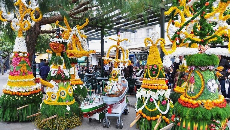 Os Maios – tradycyjny festiwal powitania wiosny w Galicji